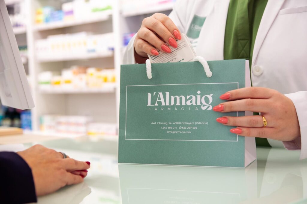 grafica farmacia marca diseño